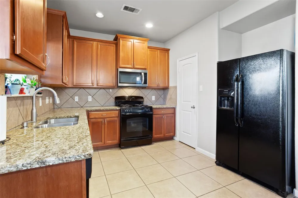 30 Supiro Drive Manvel, TX 77578