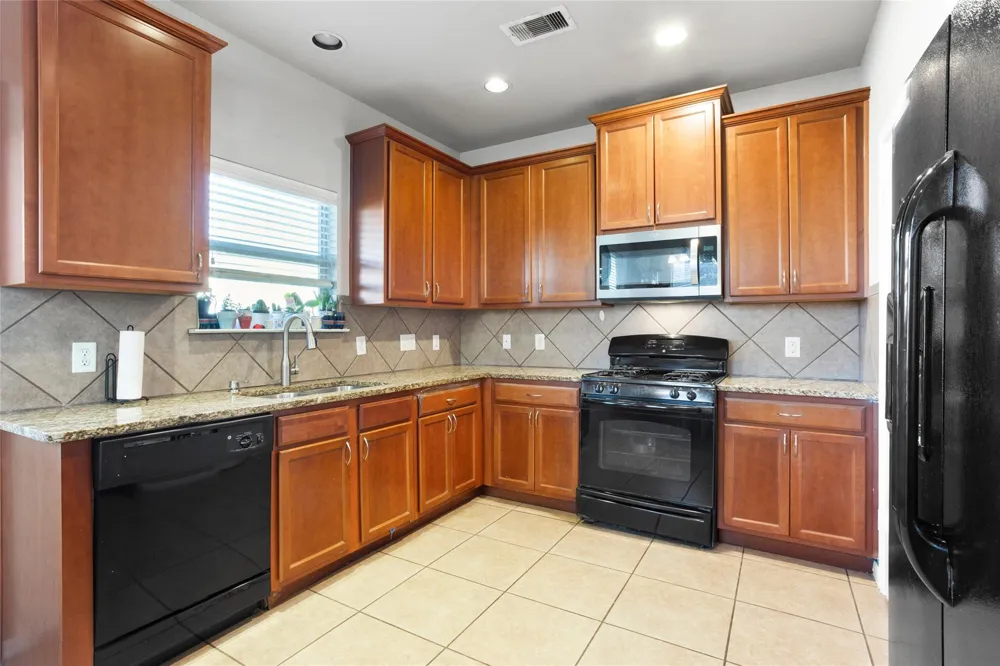 30 Supiro Drive Manvel, TX 77578