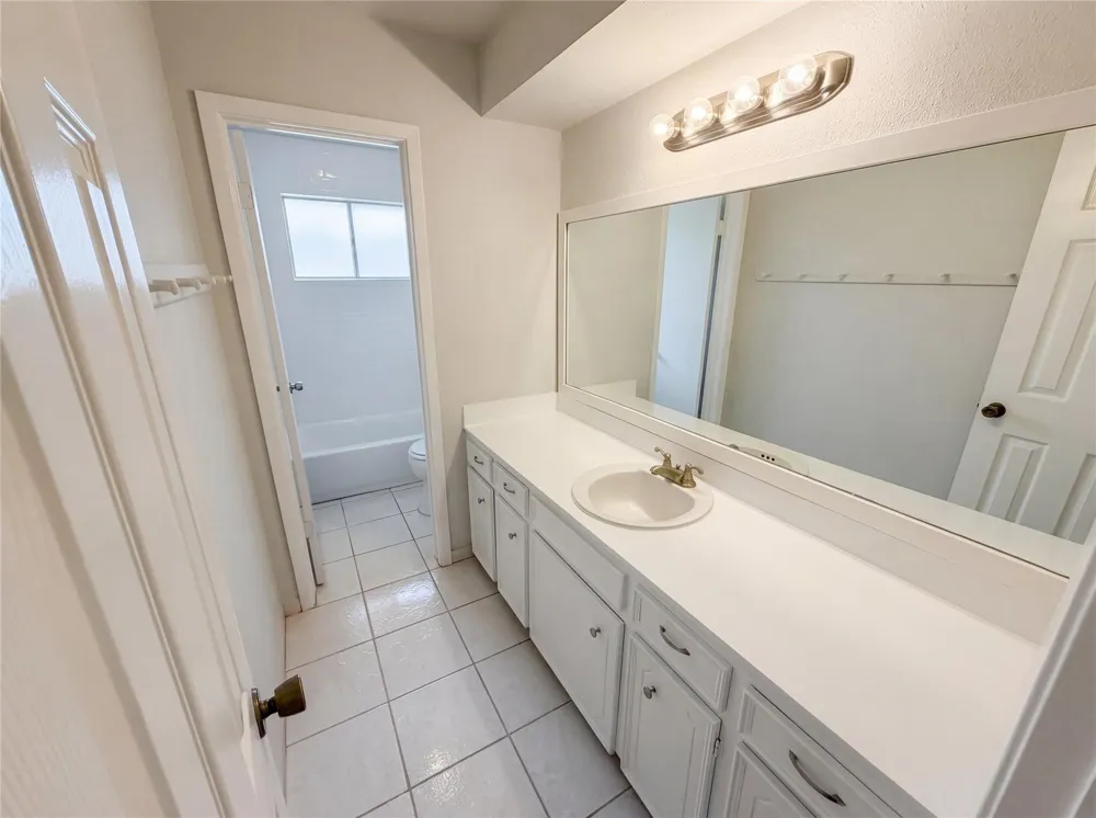 1902 New Orleans Street Deer Park, TX 77536