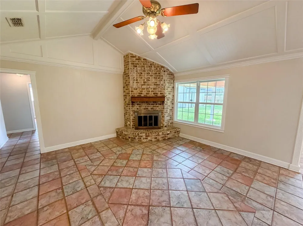 1902 New Orleans Street Deer Park, TX 77536