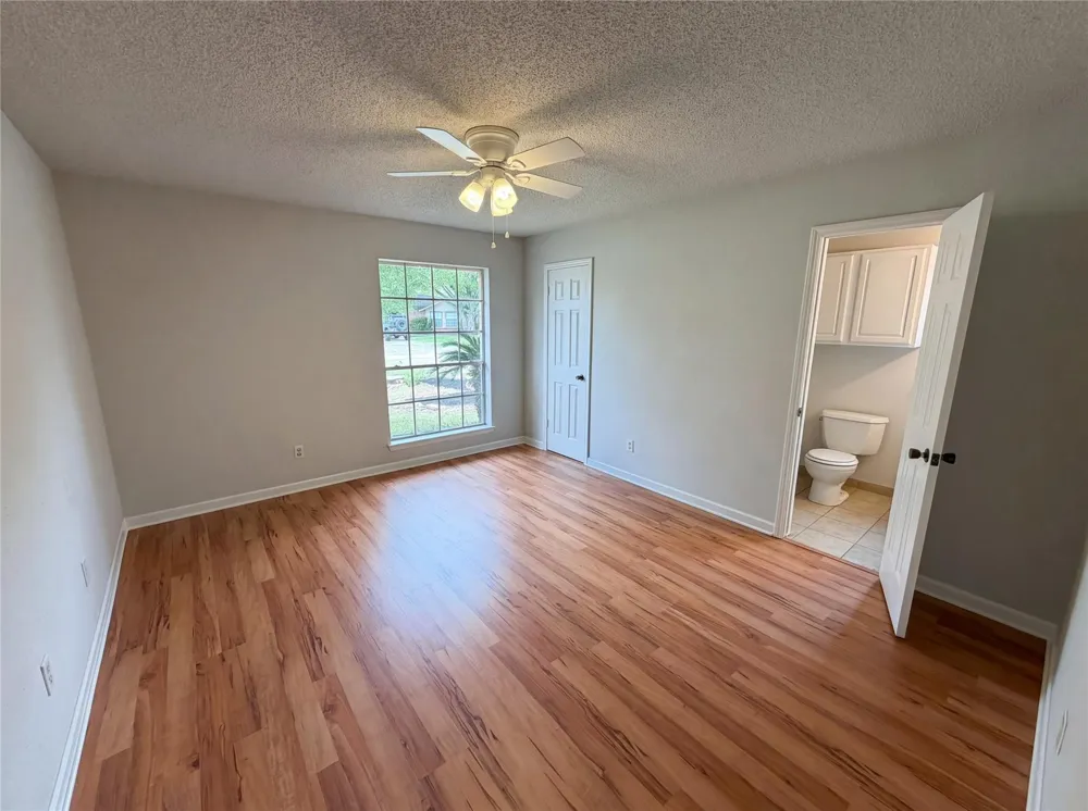 1902 New Orleans Street Deer Park, TX 77536