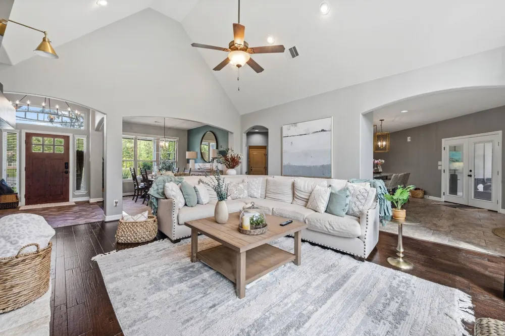 209 County Road 6324 Dayton, TX 77535