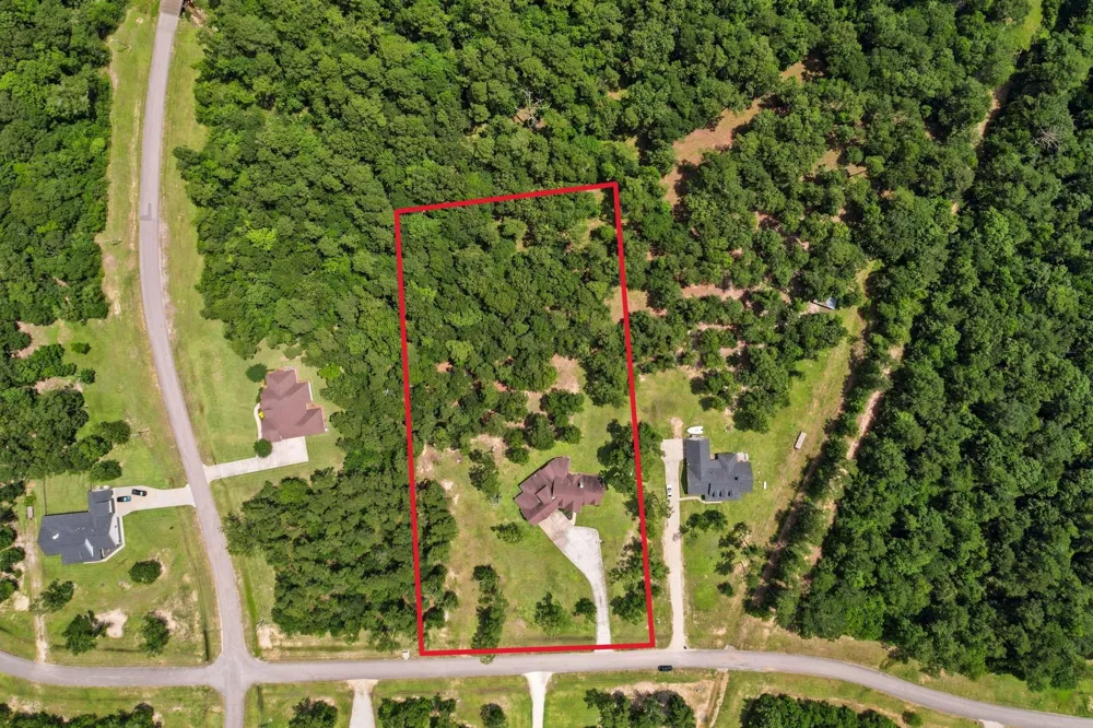 209 County Road 6324 Dayton, TX 77535