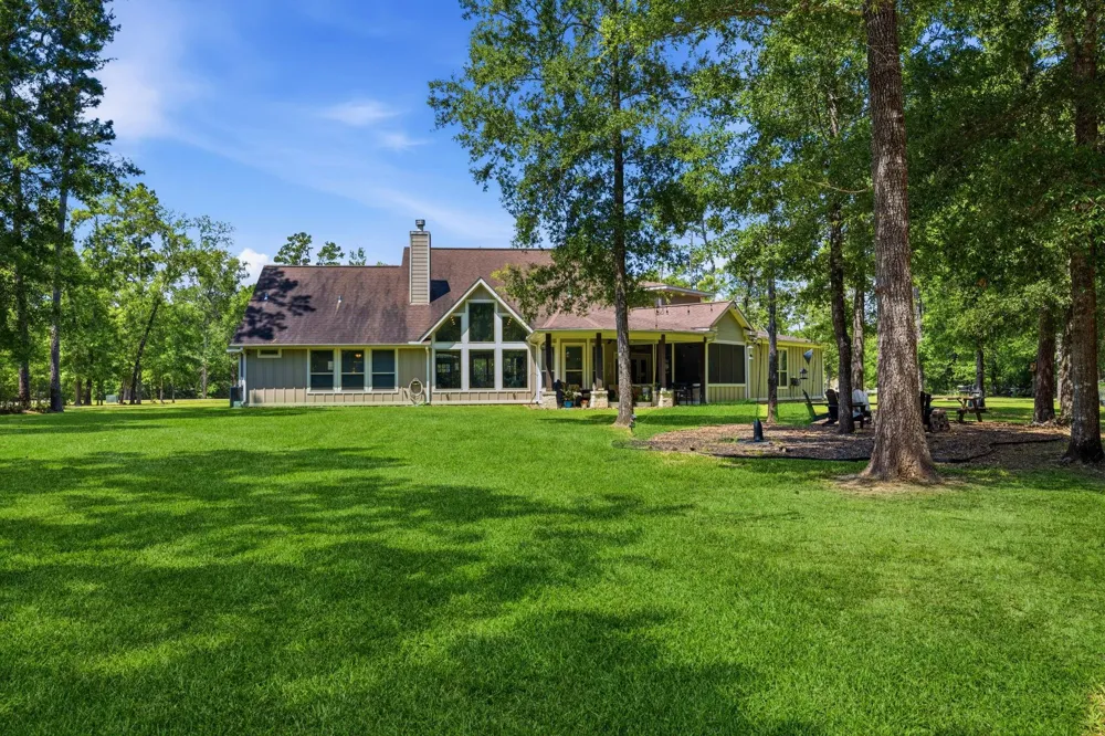 209 County Road 6324 Dayton, TX 77535