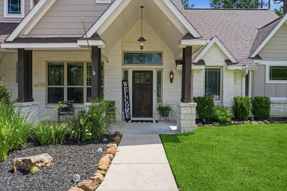 209 County Road 6324 Dayton, TX 77535