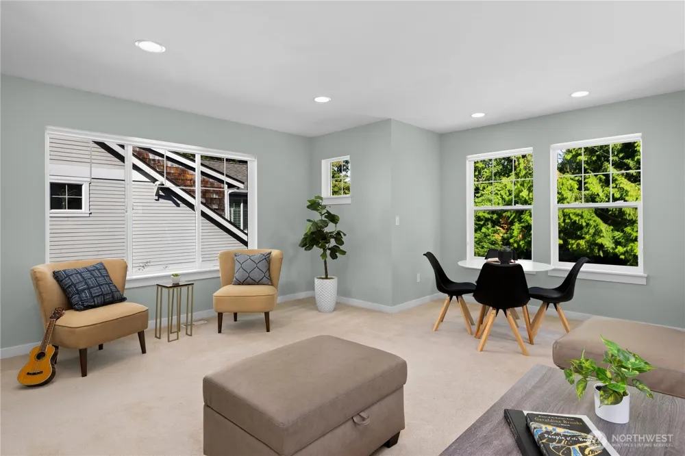 2743 NE 103rd Street Seattle, WA 98125