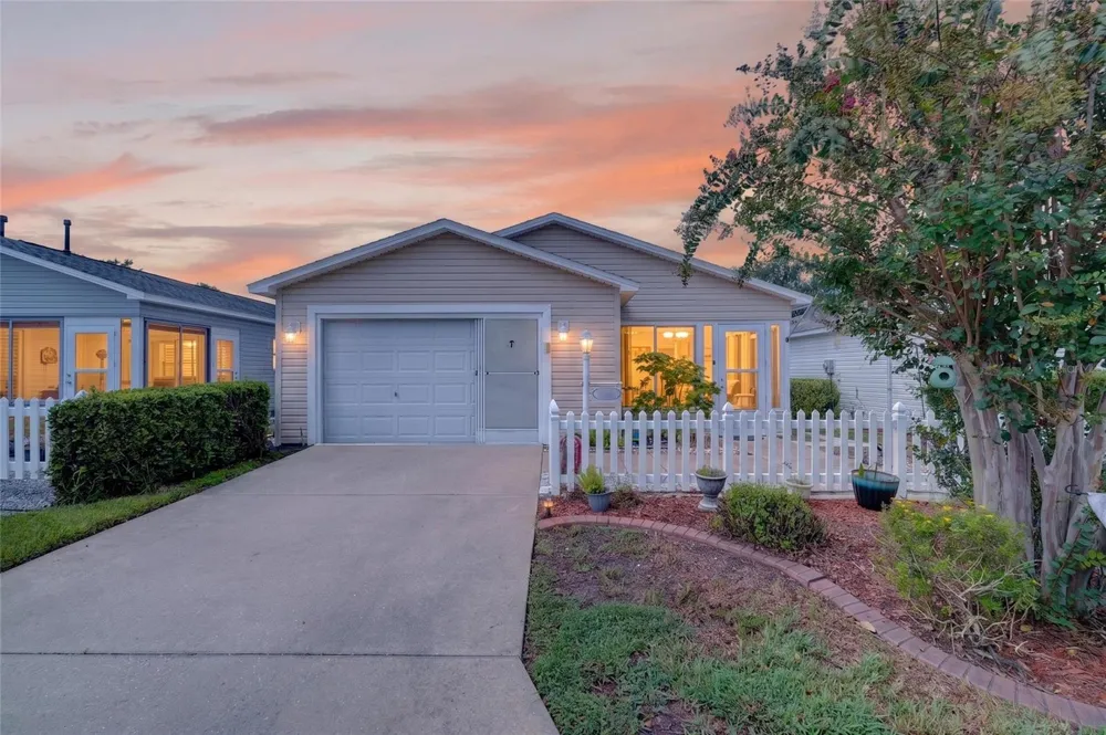17458 SE 82ND ROSLYN COURT The Villages, FL 32162
