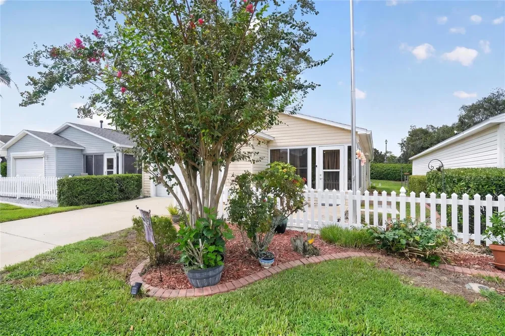 17458 SE 82ND ROSLYN COURT The Villages, FL 32162