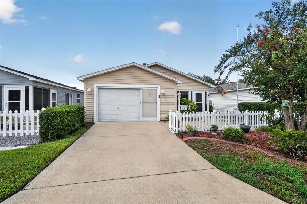 17458 SE 82ND ROSLYN COURT The Villages, FL 32162