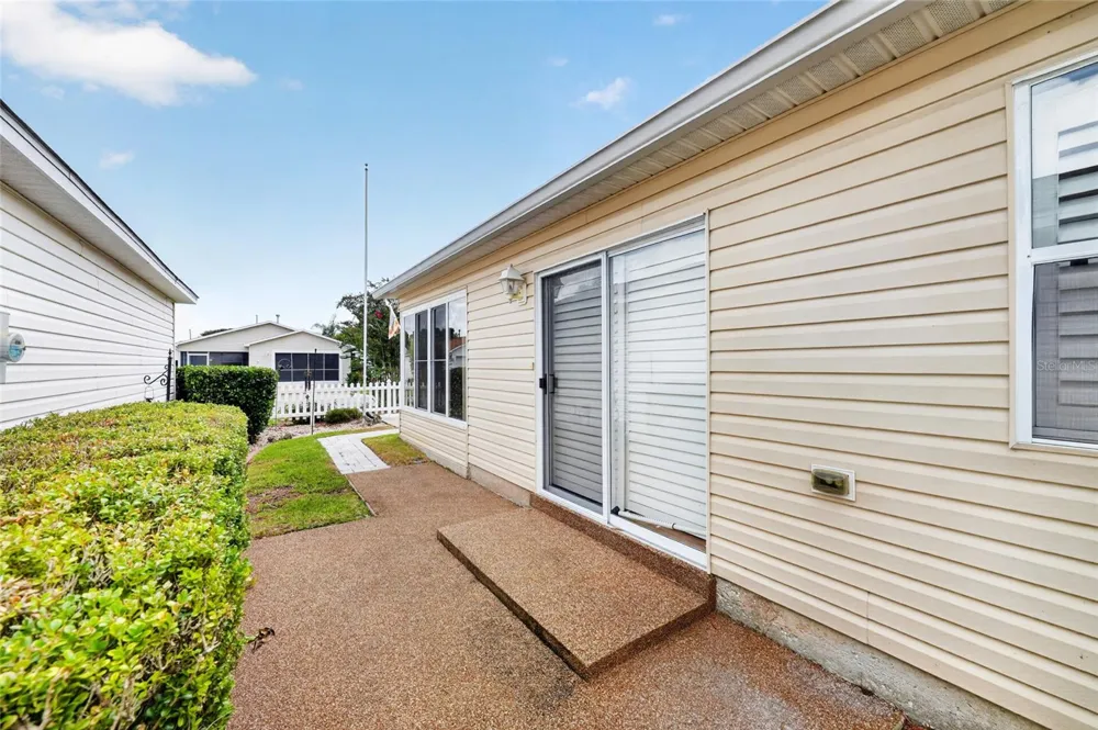 17458 SE 82ND ROSLYN COURT The Villages, FL 32162