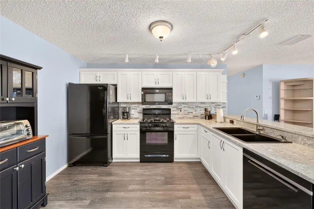 17458 SE 82ND ROSLYN COURT The Villages, FL 32162