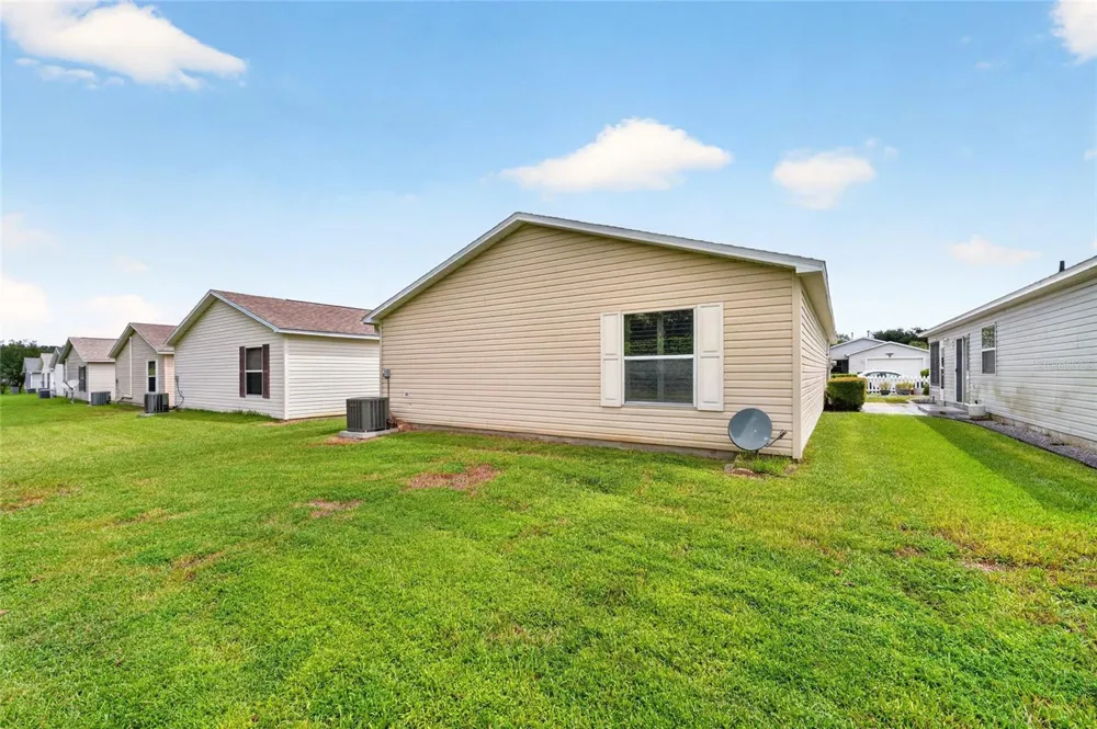 17458 SE 82ND ROSLYN COURT The Villages, FL 32162