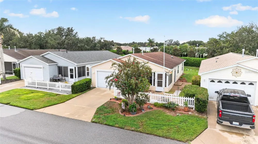 17458 SE 82ND ROSLYN COURT The Villages, FL 32162