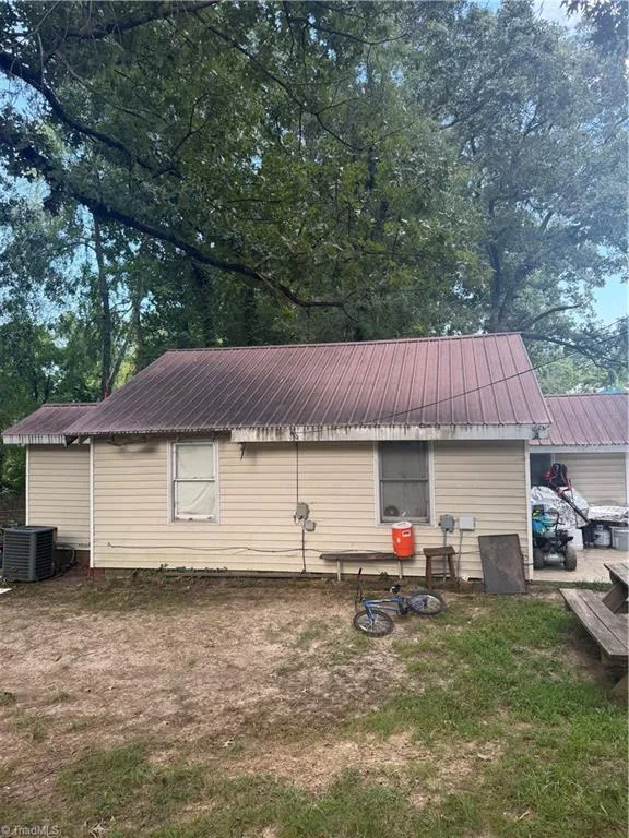 632 Elm Street Asheboro, NC 27203