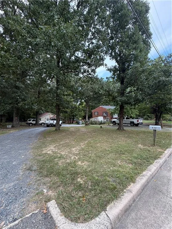 632 Elm Street Asheboro, NC 27203