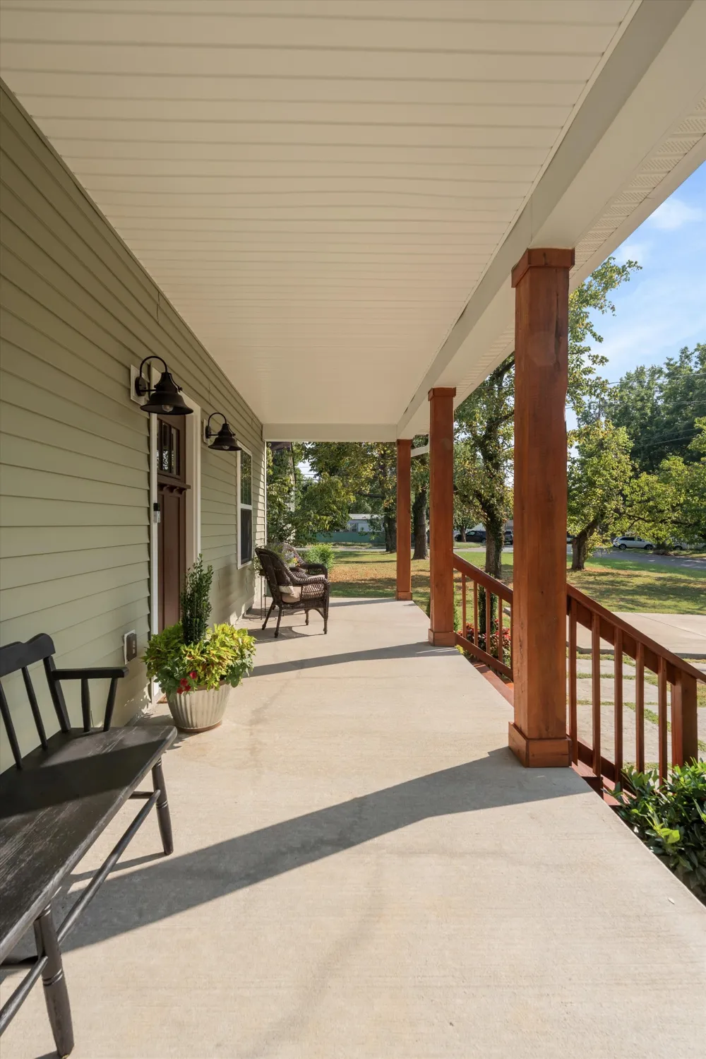 2525 Flamingo Dr Nashville, TN 37207