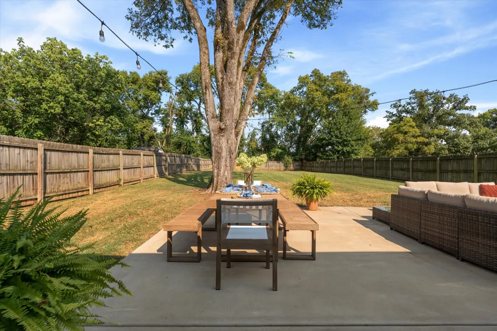 2525 Flamingo Dr Nashville, TN 37207