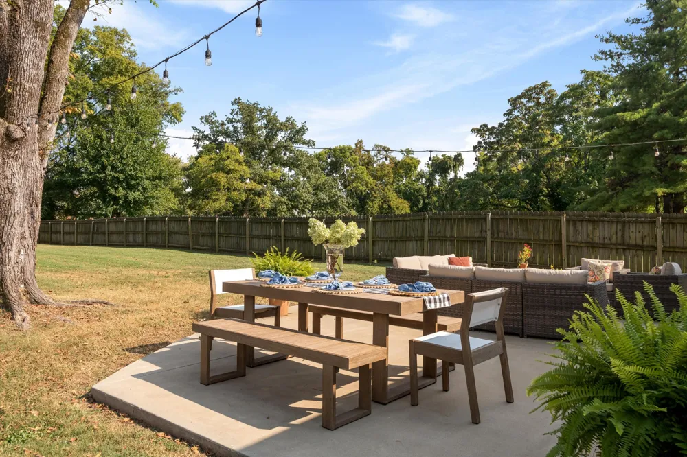 2525 Flamingo Dr Nashville, TN 37207