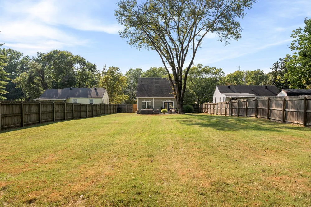 2525 Flamingo Dr Nashville, TN 37207