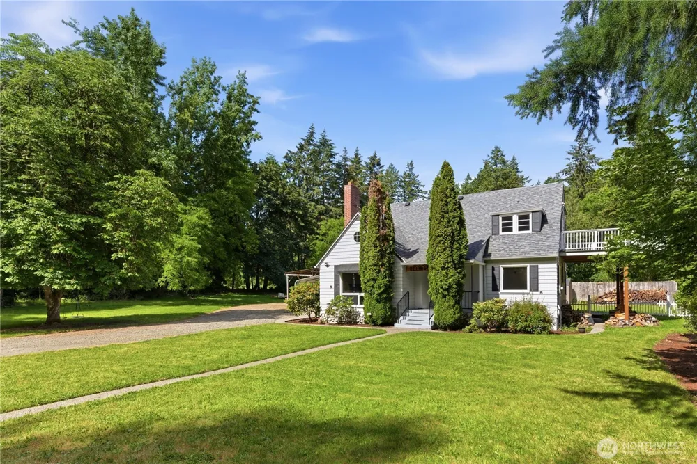 840 11th Avenue Fox Island, WA 98333