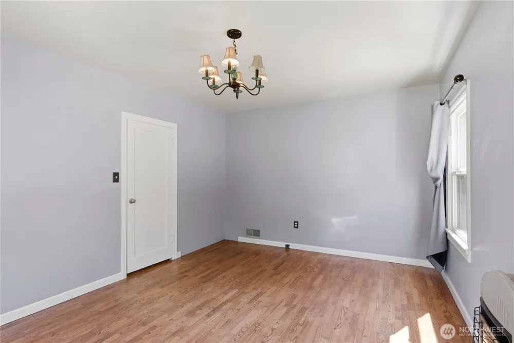 840 11th Avenue Fox Island, WA 98333