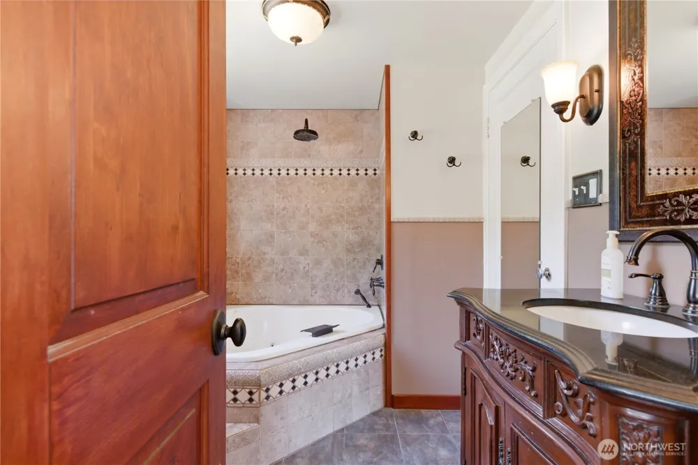 840 11th Avenue Fox Island, WA 98333