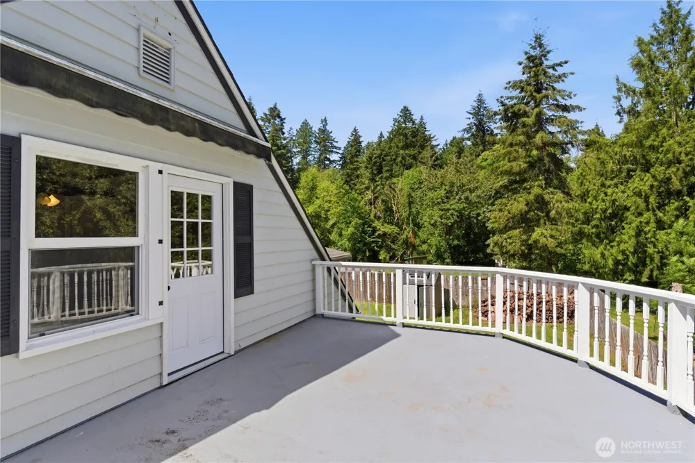 840 11th Avenue Fox Island, WA 98333