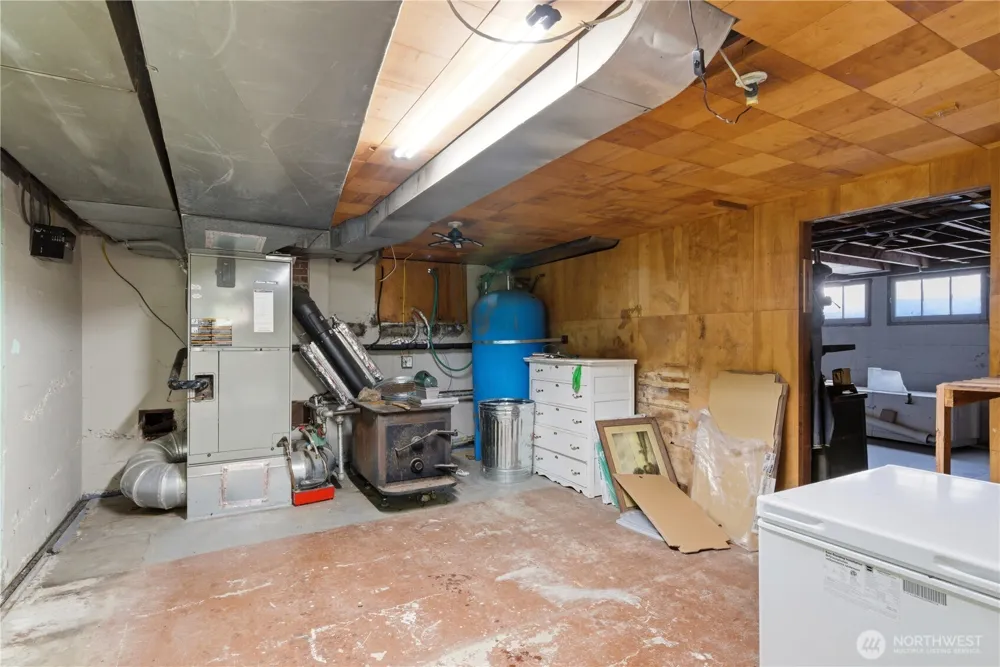 840 11th Avenue Fox Island, WA 98333