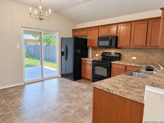 2131 ECHO HILLS DR New Braunfels, TX 78130