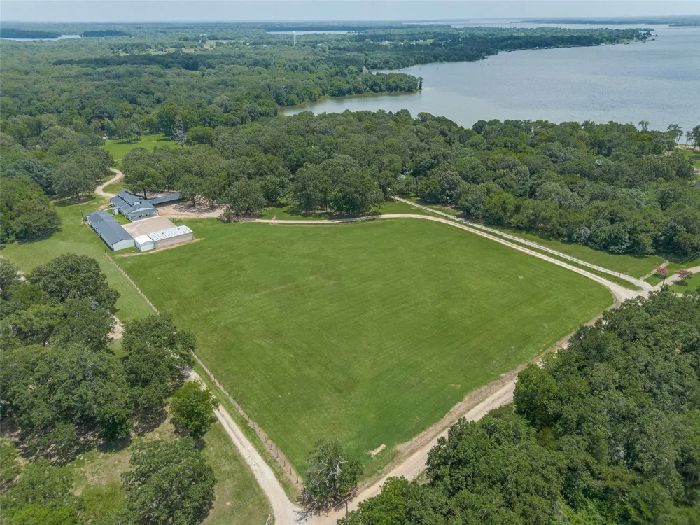 558 Private RD 7423 Emory, TX 75440