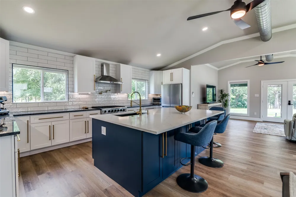 558 Private RD 7423 Emory, TX 75440