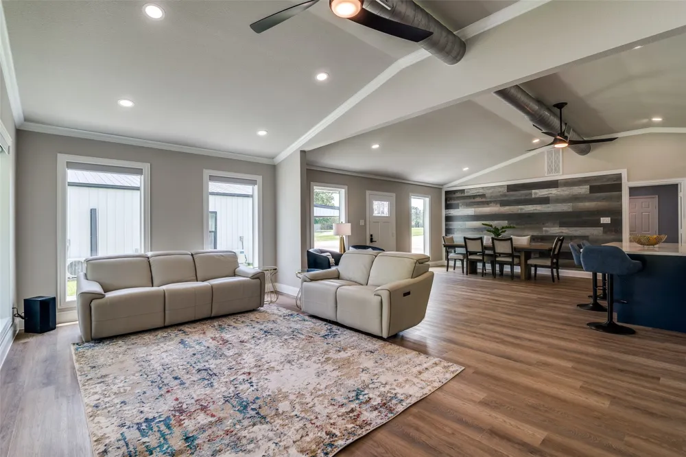 558 Private RD 7423 Emory, TX 75440