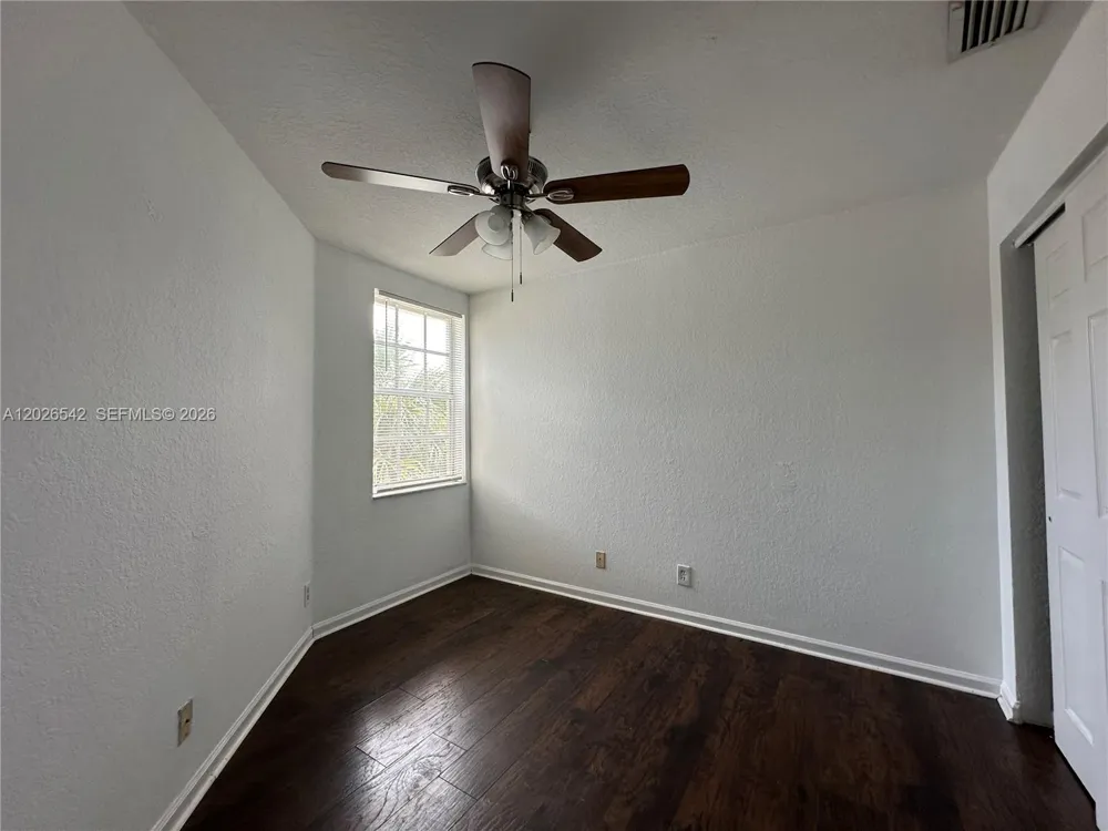 824 Summit Lake West Palm Beach, FL 33406