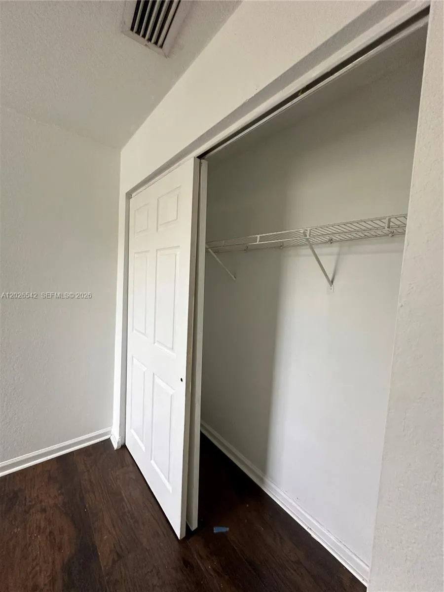 824 Summit Lake West Palm Beach, FL 33406