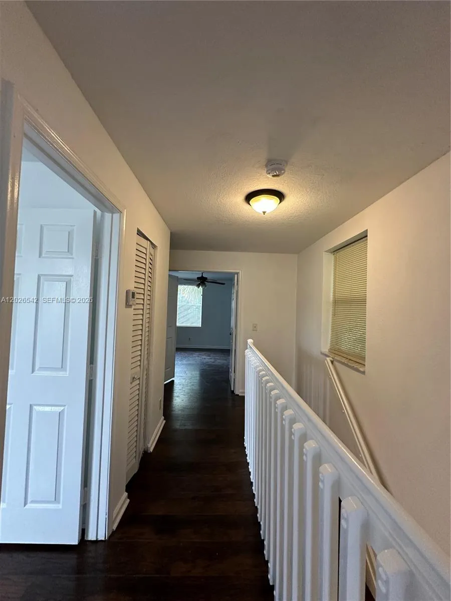 824 Summit Lake West Palm Beach, FL 33406