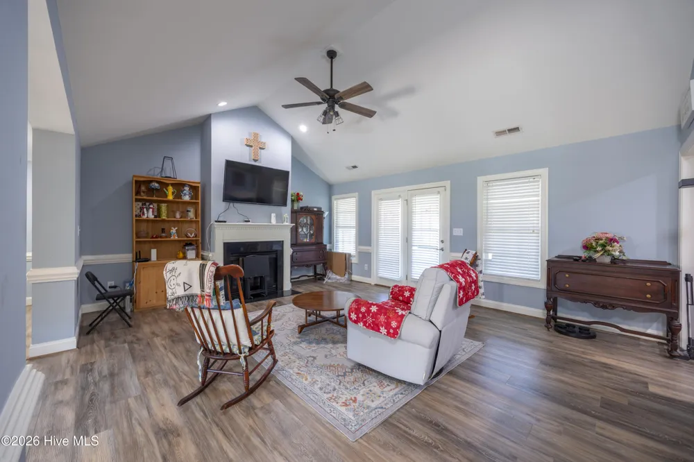 165 Pinecroft Drive Dunn, NC 28334