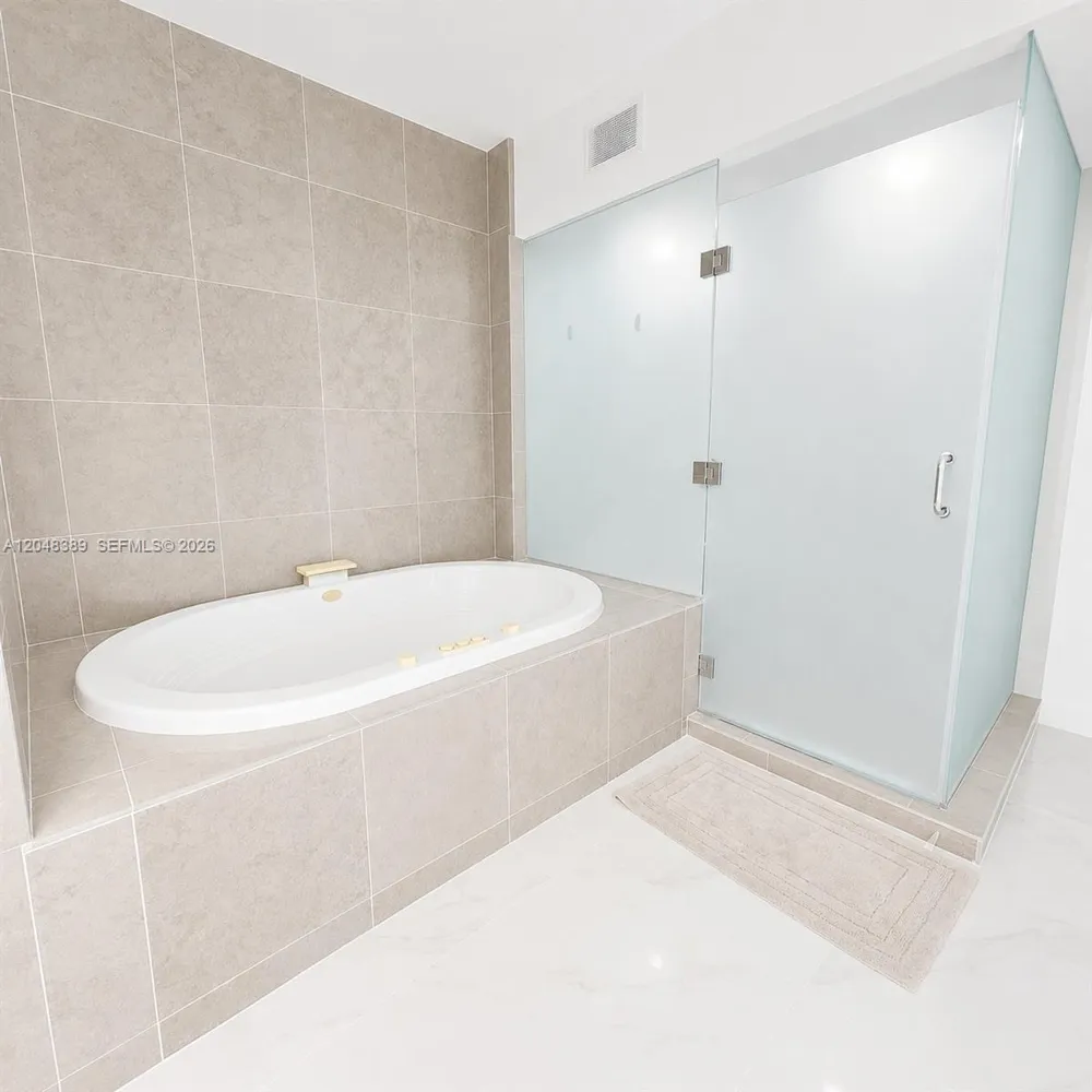 450 Alton Rd #1606 Miami Beach, FL 33139