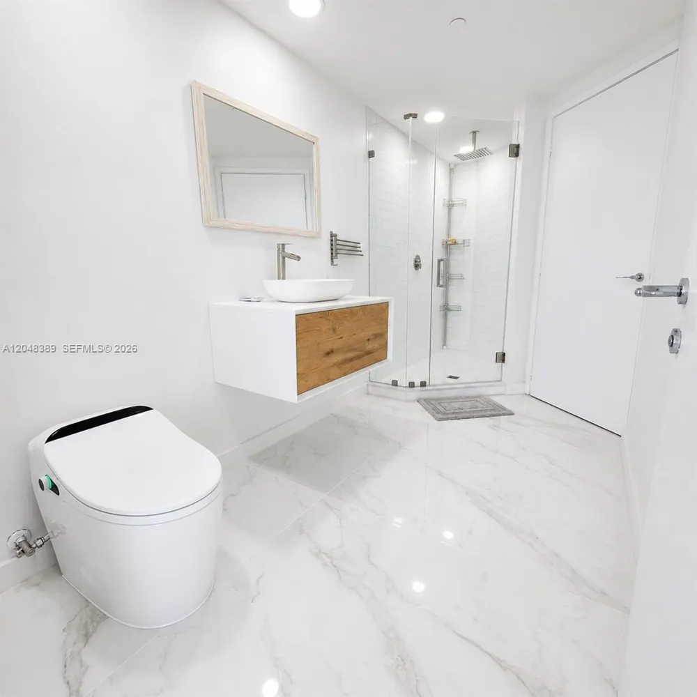 450 Alton Rd #1606 Miami Beach, FL 33139