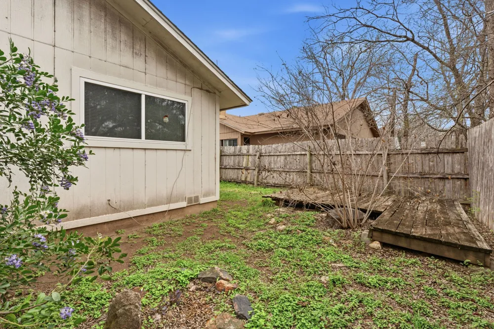 7510 St Amant Place Austin, TX 78749