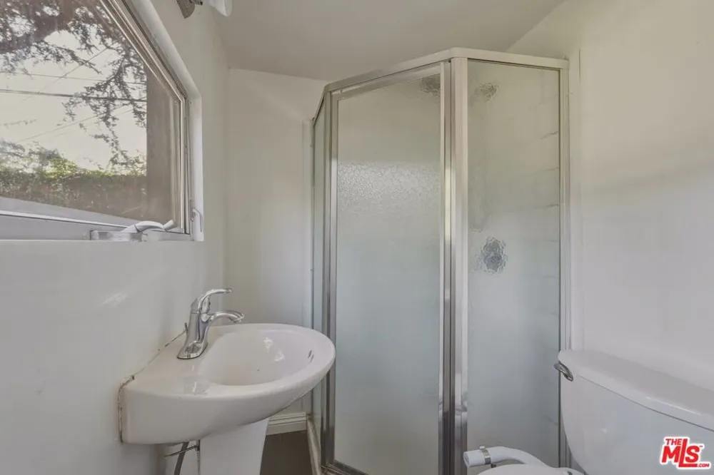 1301 Orange Grove Avenue Los Angeles, CA 90046