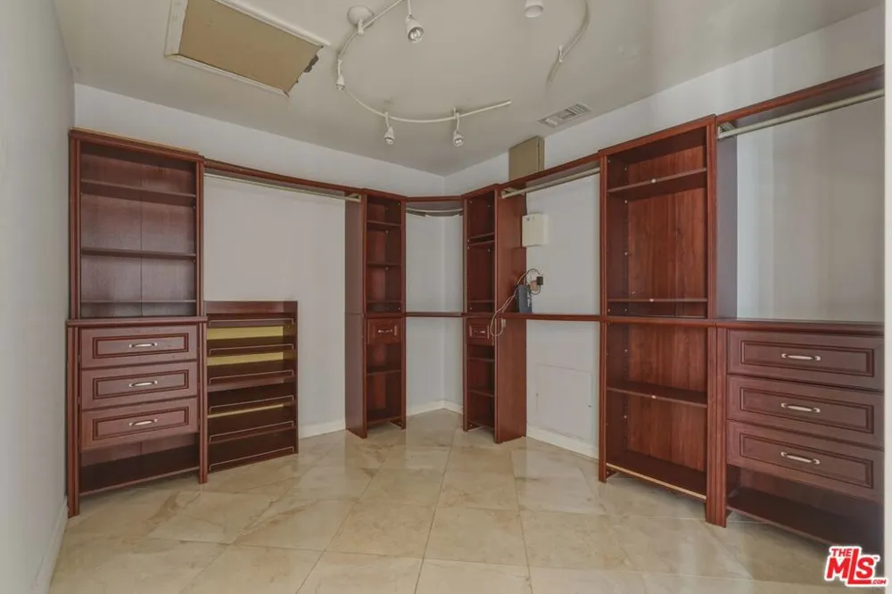 1301 Orange Grove Avenue Los Angeles, CA 90046
