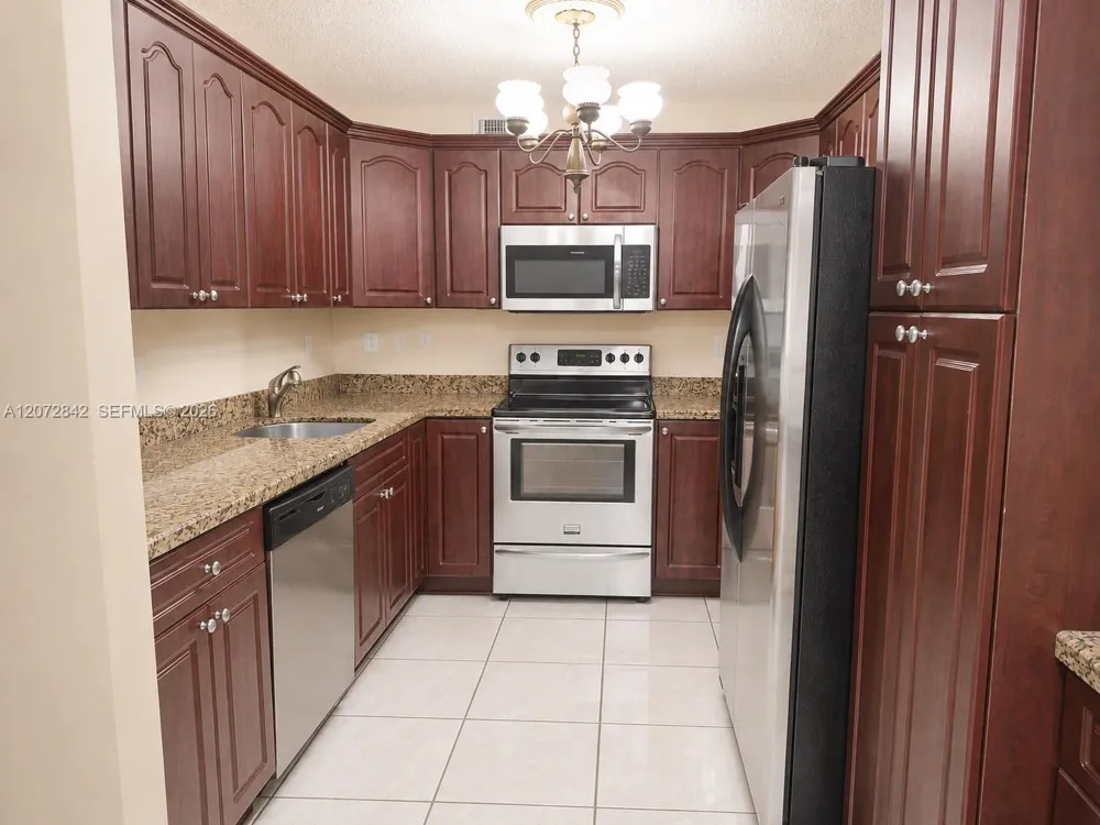 8810 SW 123rd Ct #M110 Miami, FL 33186
