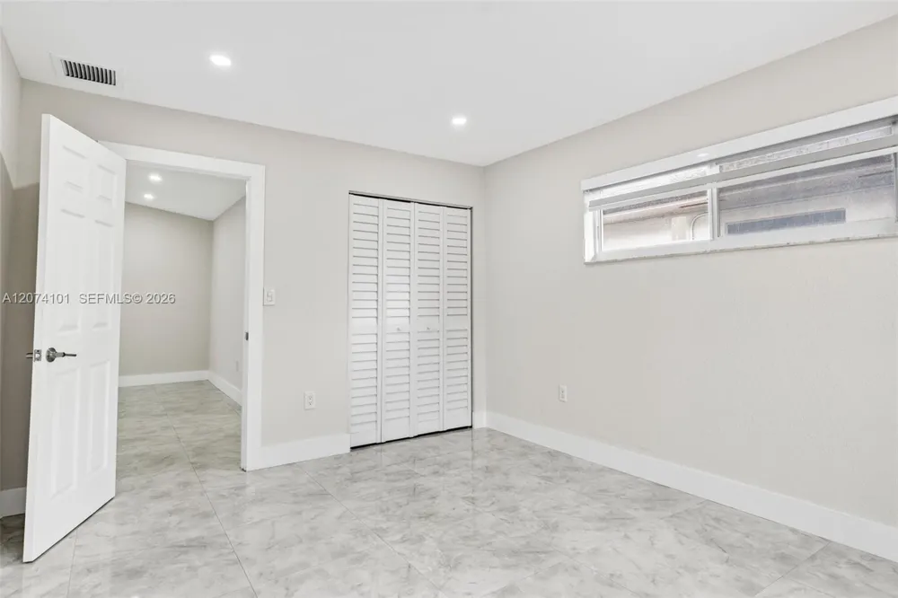 3197 W 79th Pl Hialeah, FL 33018