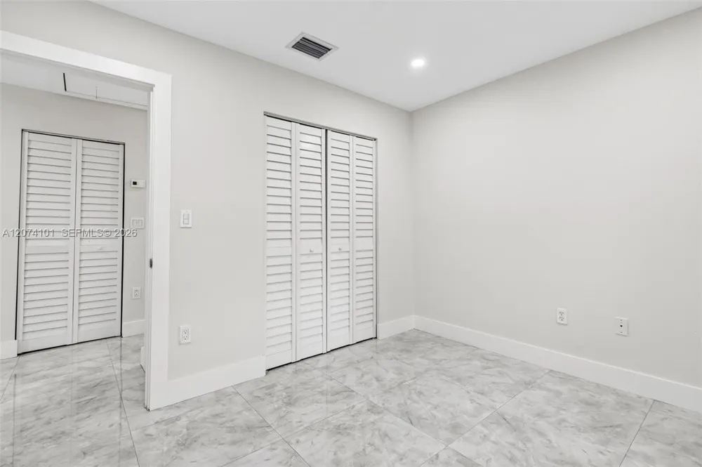 3197 W 79th Pl Hialeah, FL 33018