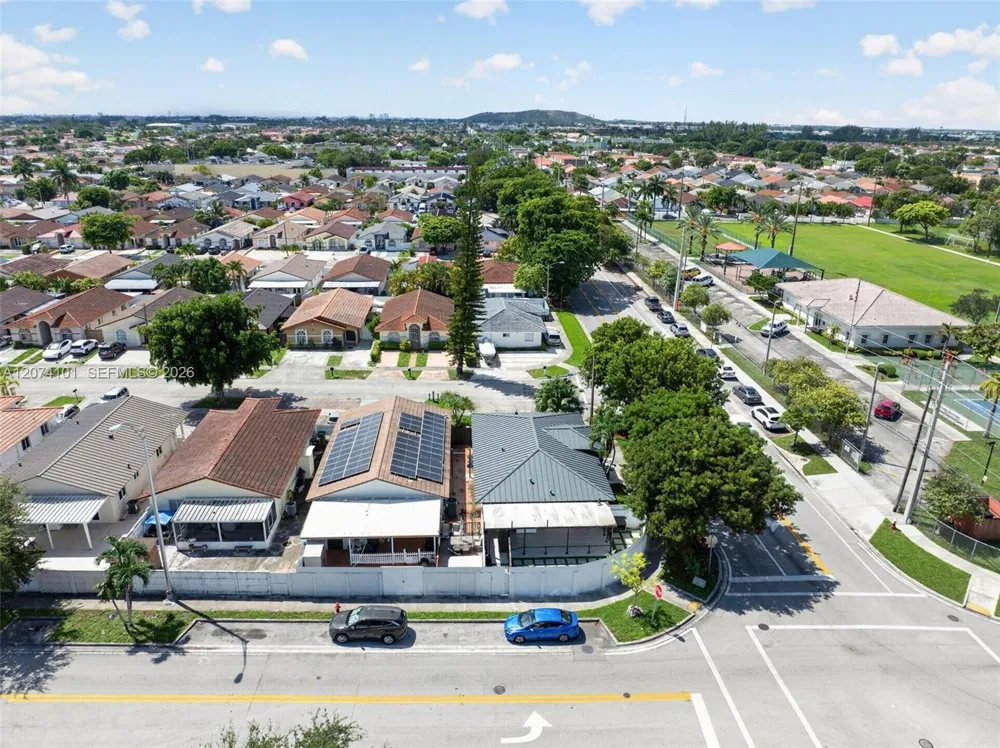 3197 W 79th Pl Hialeah, FL 33018