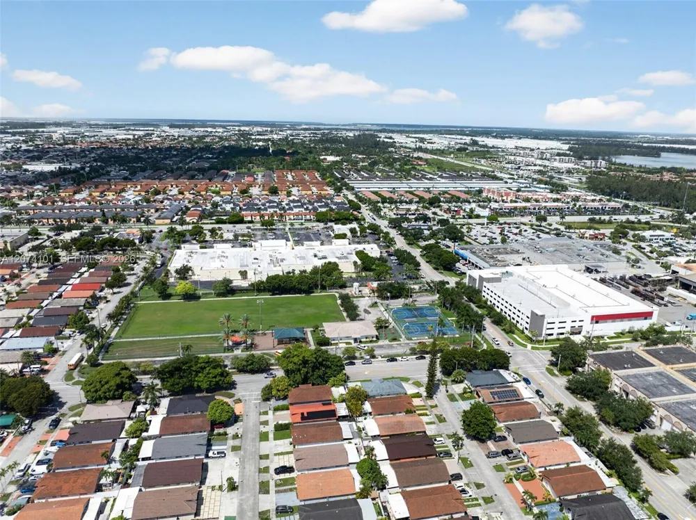3197 W 79th Pl Hialeah, FL 33018