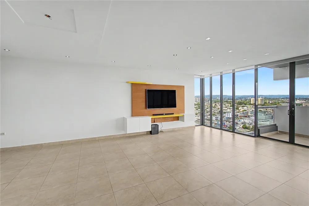 120 AVE CARLOS E. CHARDON #1904 San Juan, PR 00918
