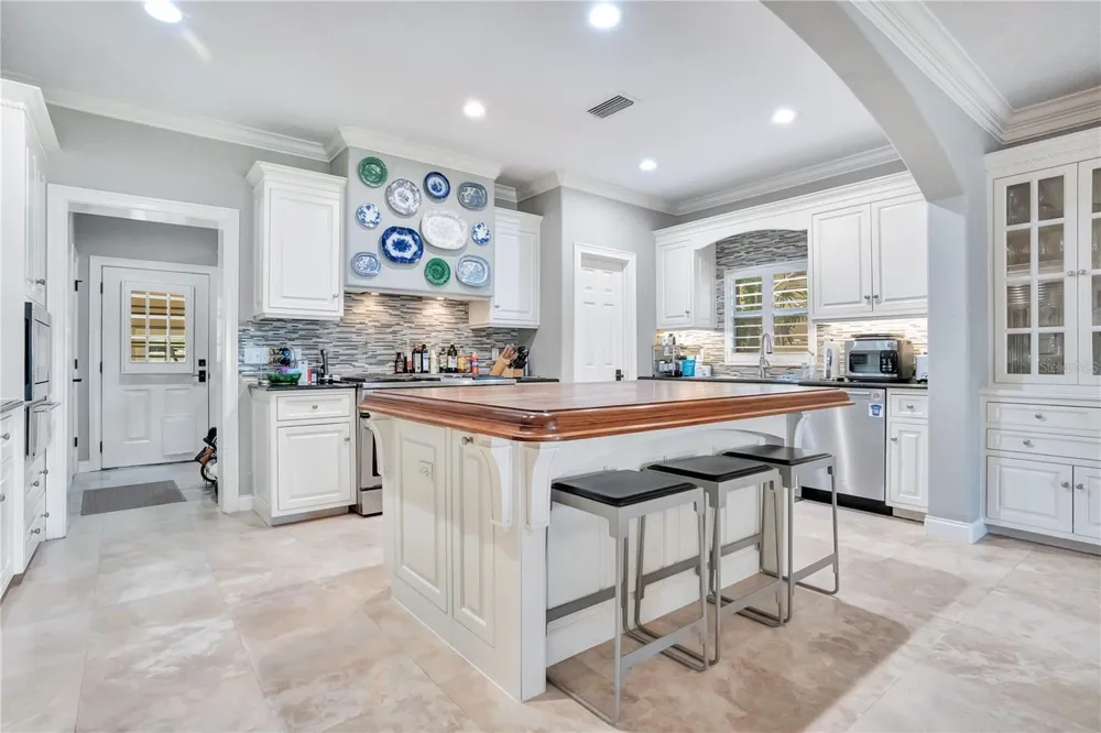 515 W 2ND AVENUE Windermere, FL 34786