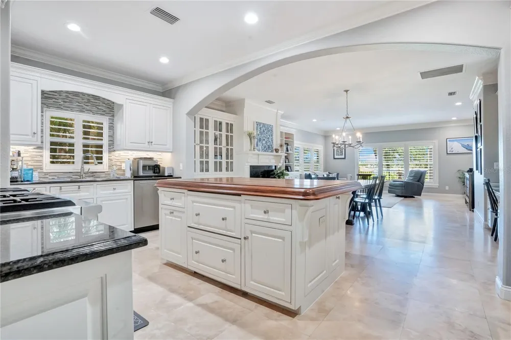 515 W 2ND AVENUE Windermere, FL 34786