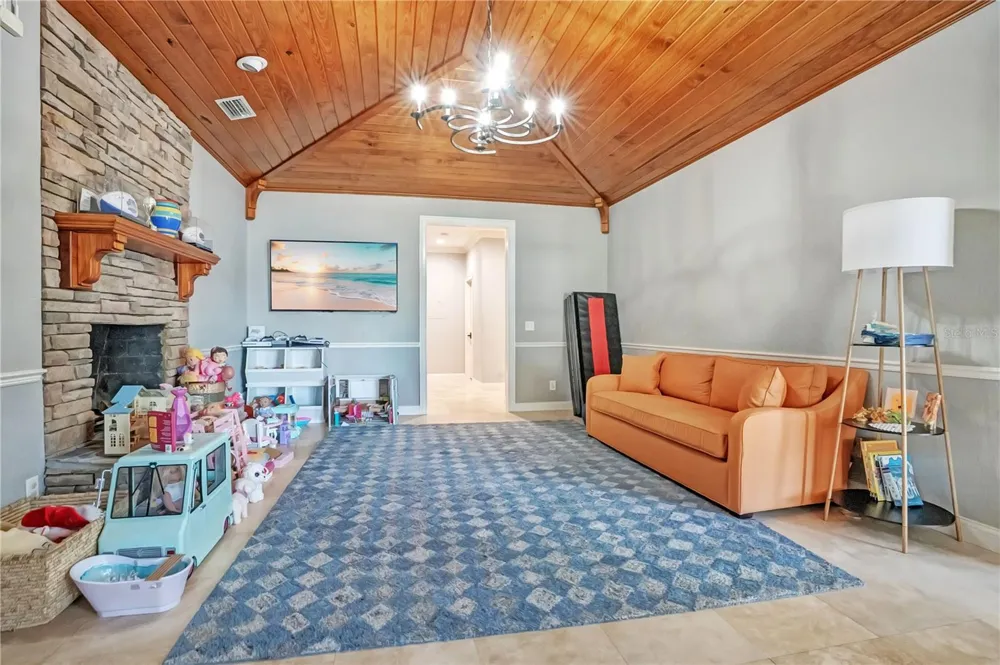 515 W 2ND AVENUE Windermere, FL 34786